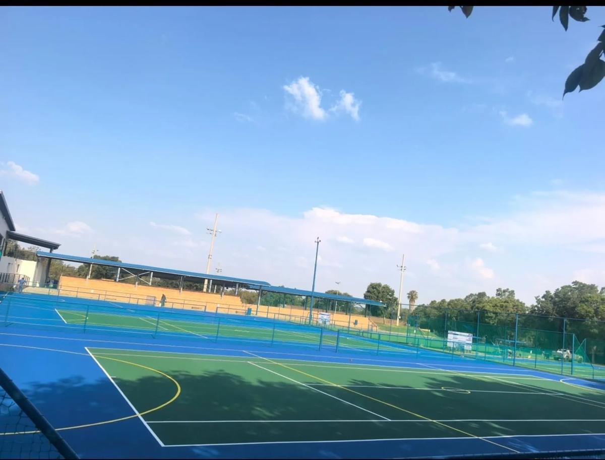 School multi-purpose court complex